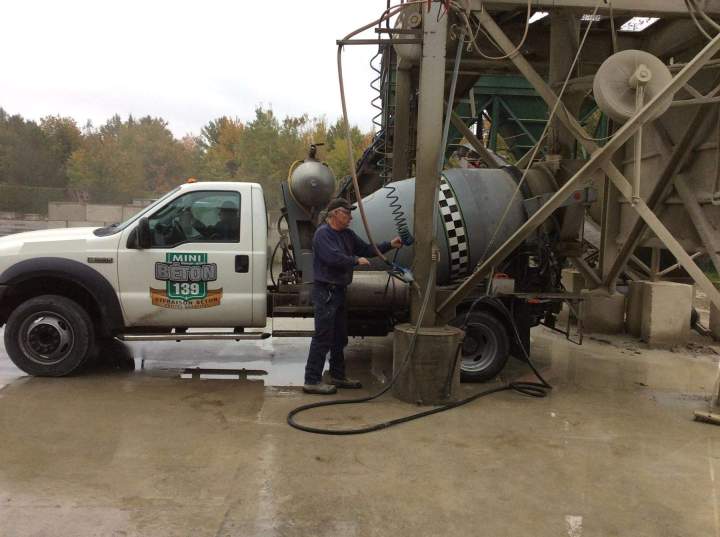 Concrete loading Drummondville